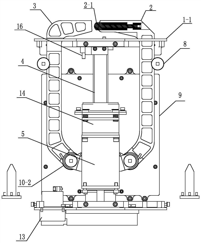 A three-finger non-cooperative target capture mechanism and its capture method