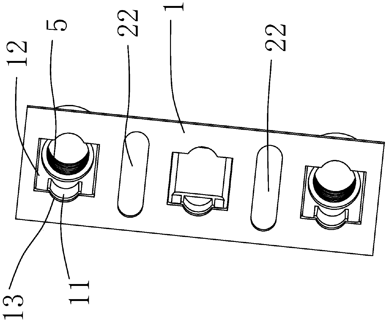 A rack connection accessory and its distribution frame