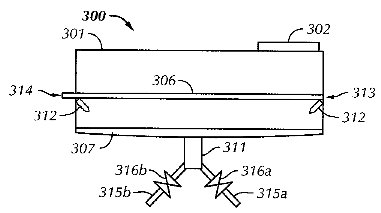 Self-cleaning shaker