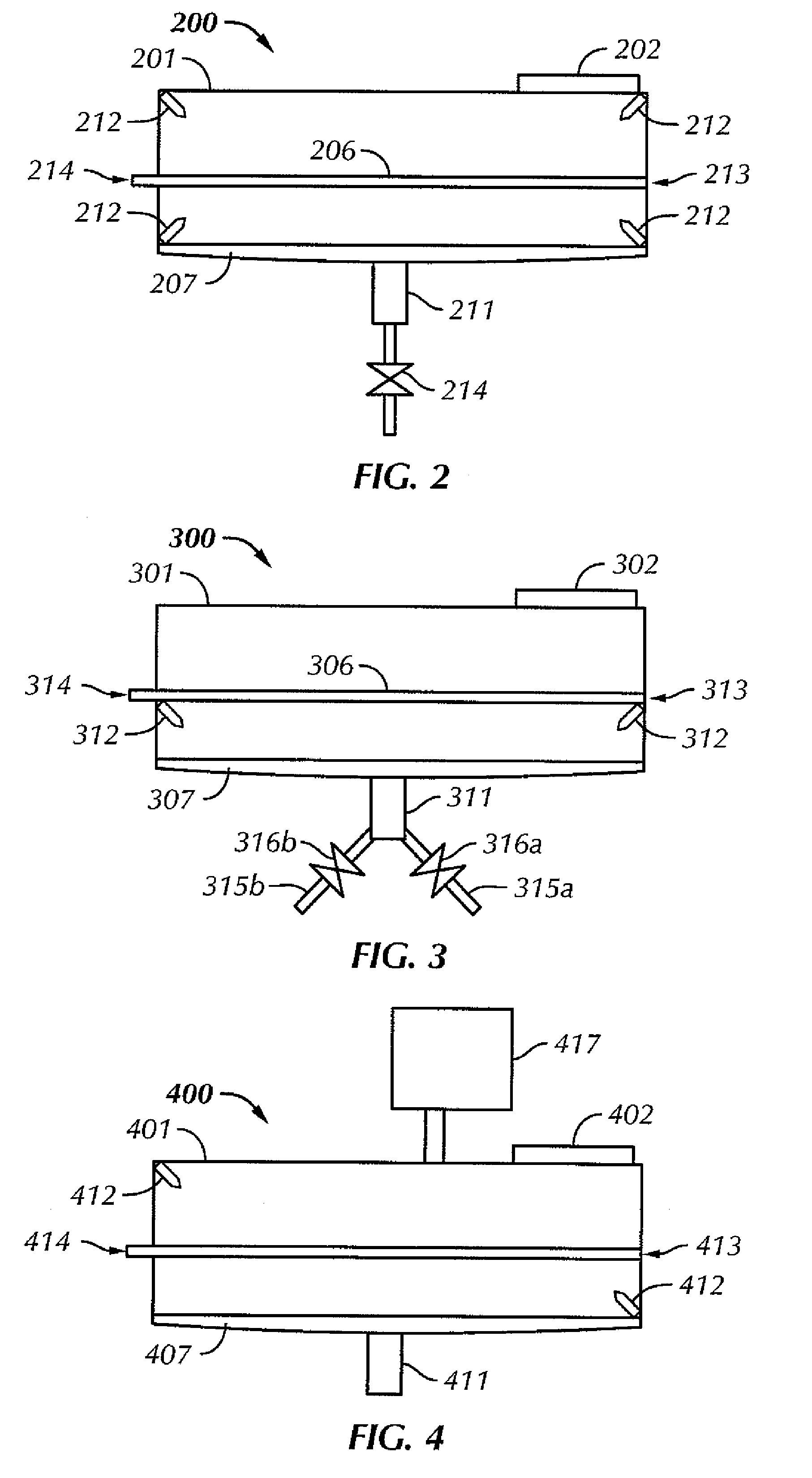 Self-cleaning shaker