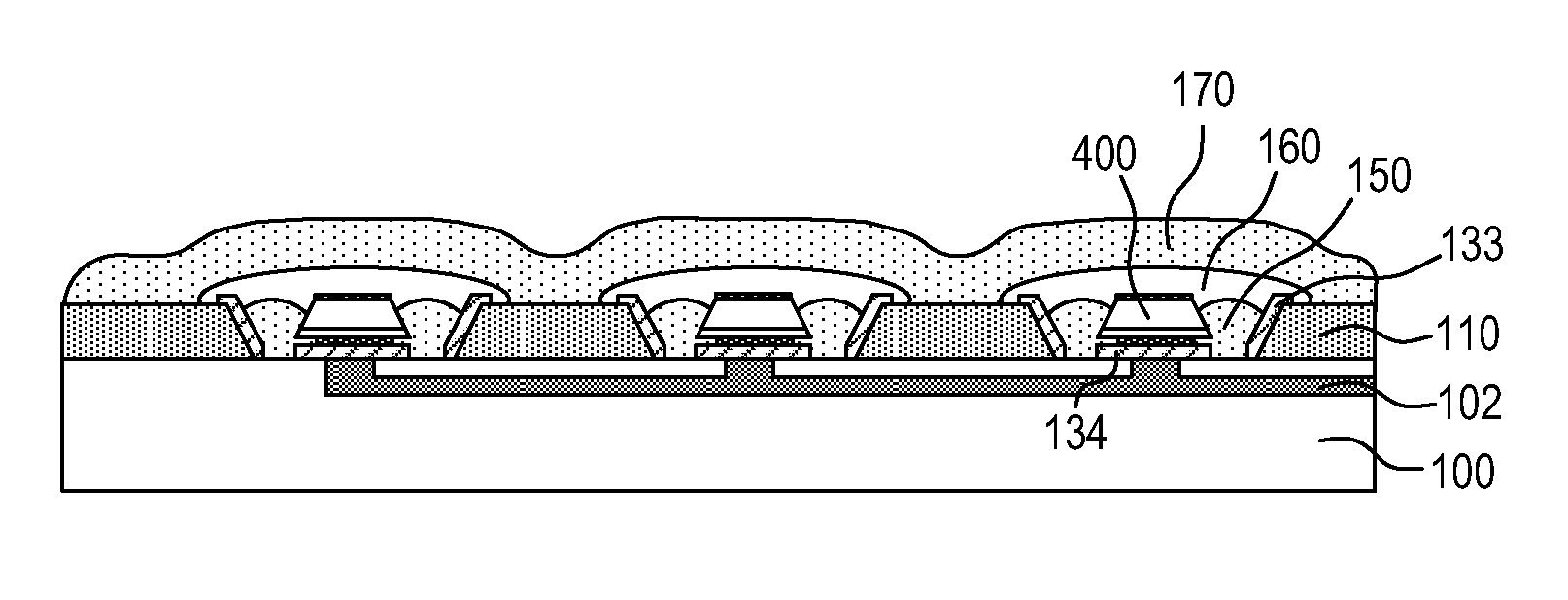 Light emitting device reflective bank structure