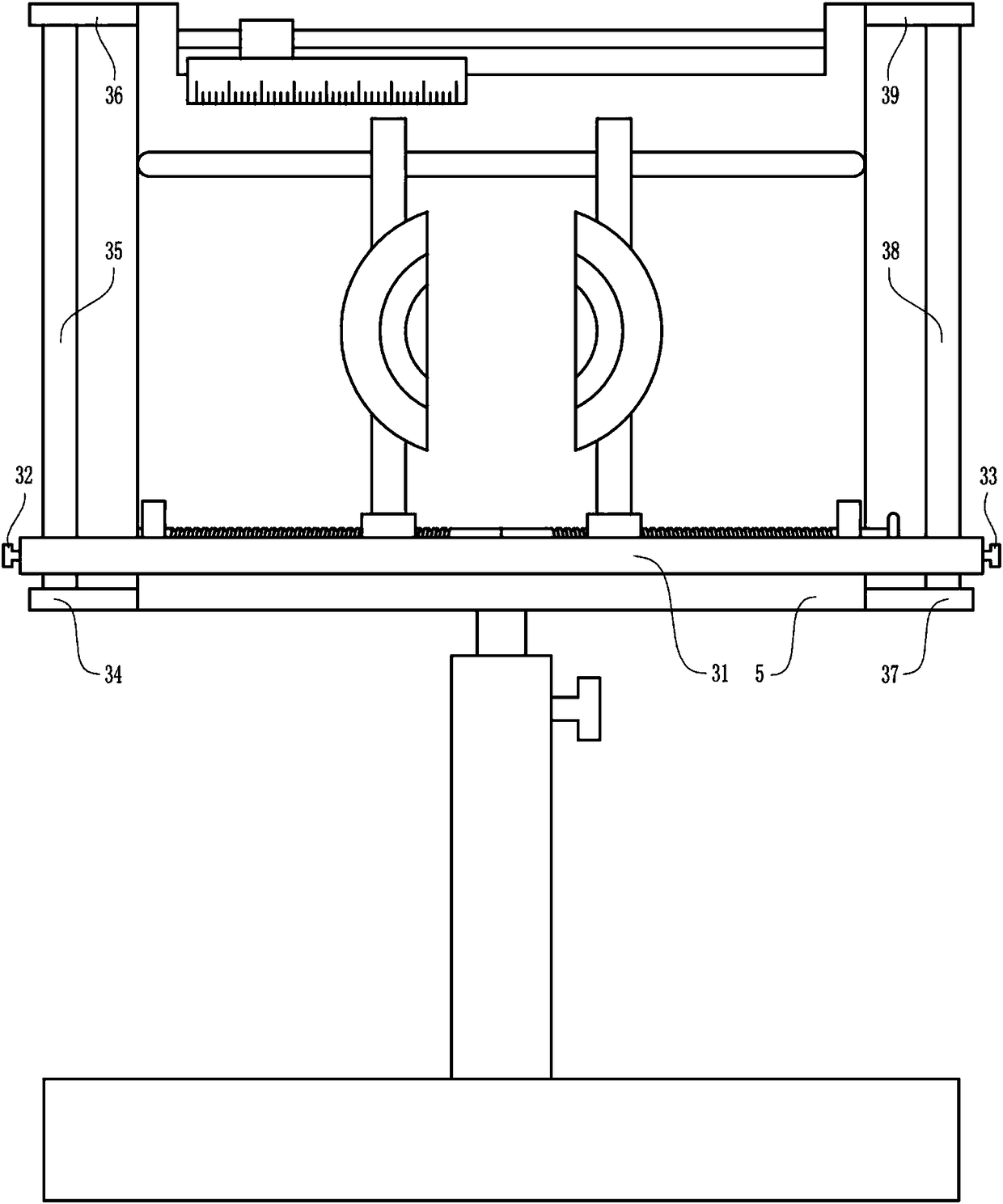 Detection device for pipe fitting hole distance