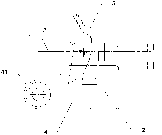 Device and method for manual anchor unhooking during launching of inclined building berth ship