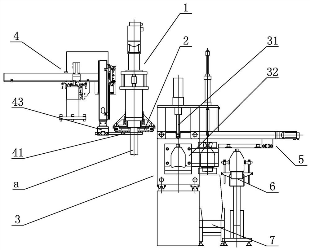 Multi-station bottle blowing machine without moving mold locking frame