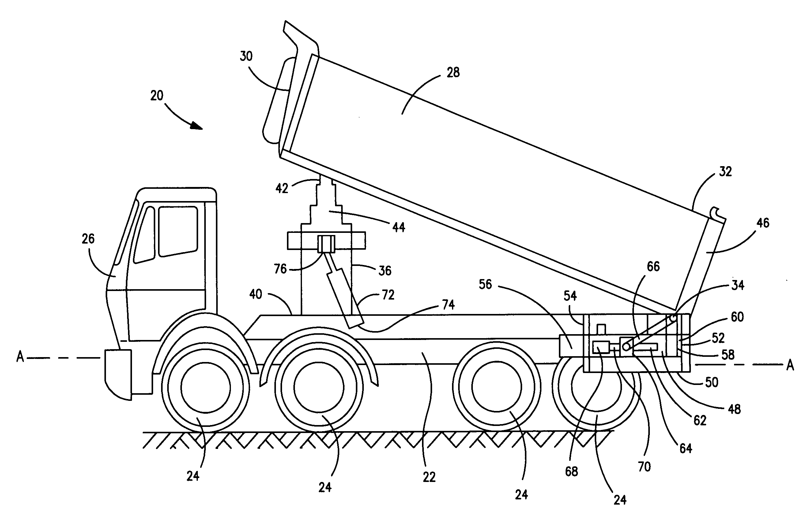 Bed leveling system for dump truck