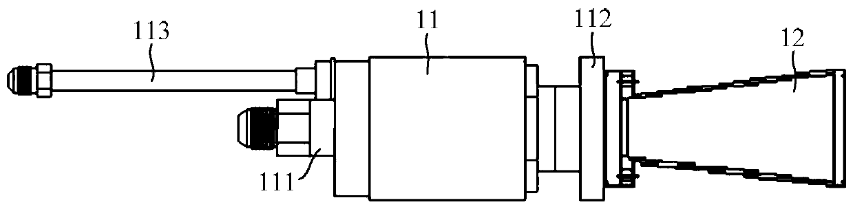 Spraying device used for pipeline repairing and use method of spraying device