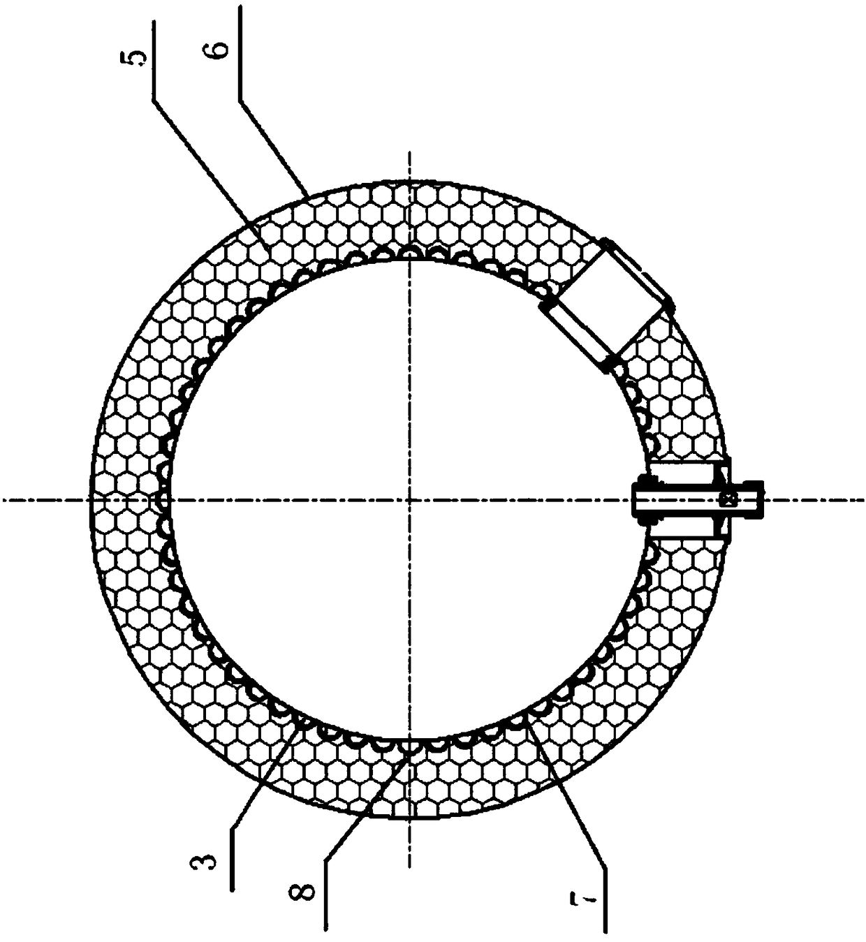 Infrared-radiation-preventing heat-insulating device and solar water heater with same