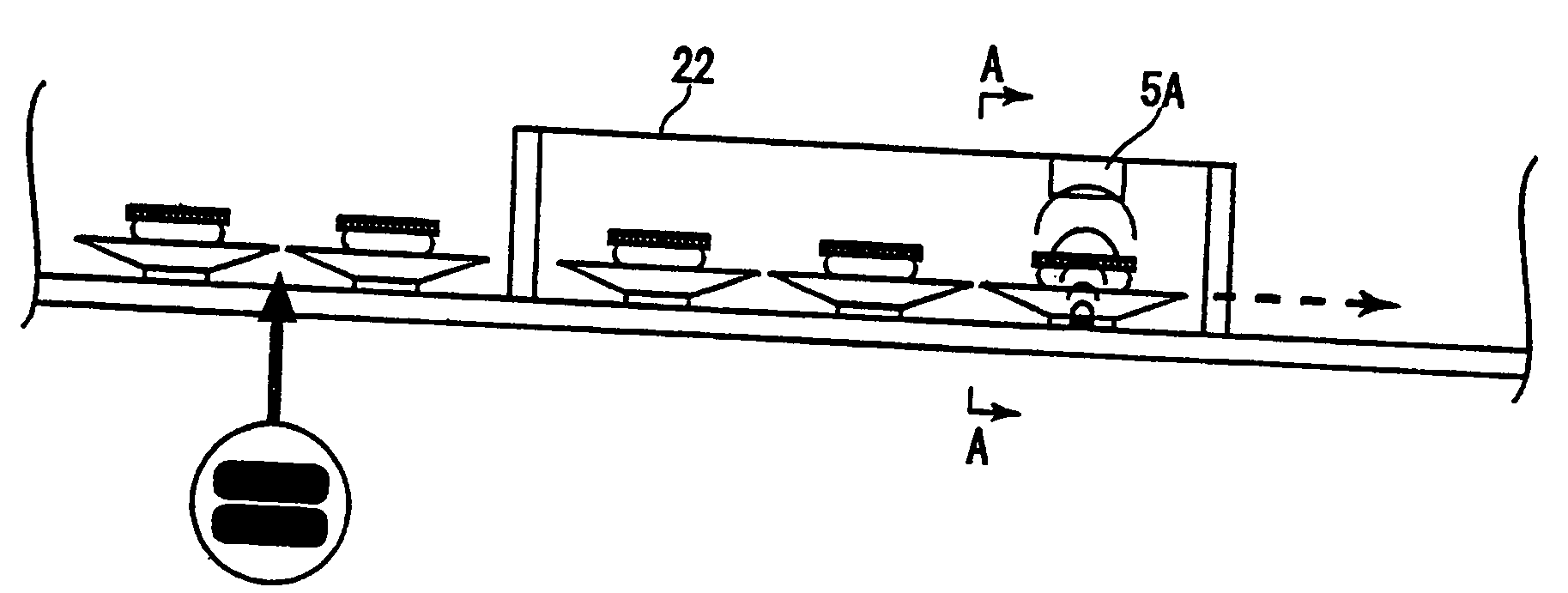 Food and drink managing device in circulation type carrying path