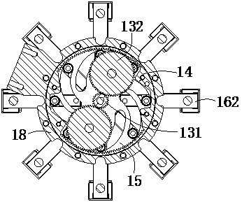 Clamping and expanding sleeve claw of sealing piece, automatic sleeving machine of sealing piece and sleeving method