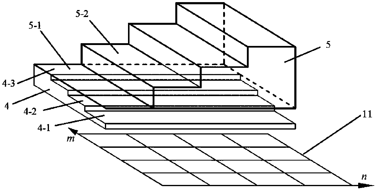 Snapshot imaging spectrometer based on stepped phase mirror and manufacturing method