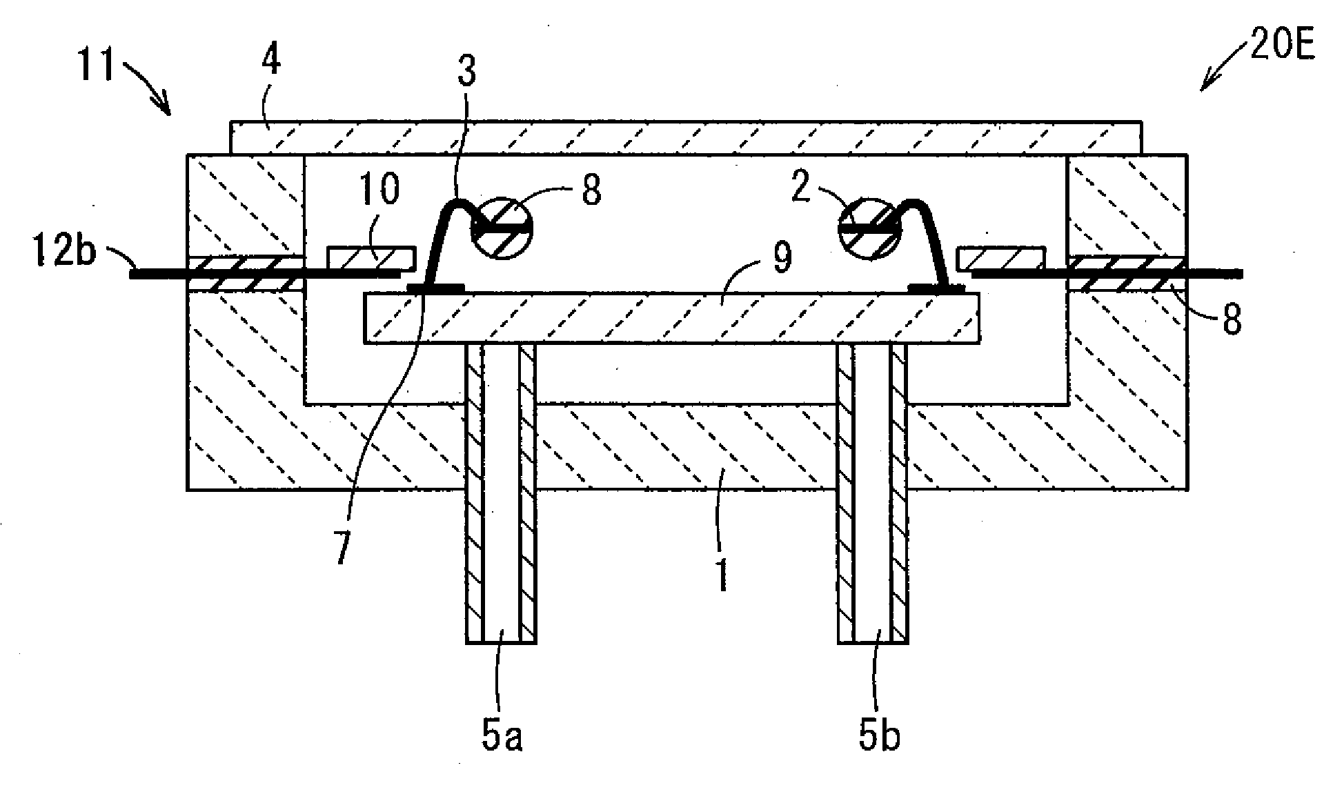 Fuel reformer housing container and fuel reforming apparatus