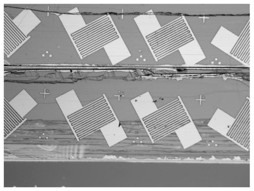 Method for preparing negative photoconductive solar blind detector by using beta-phase gallium oxide crystal