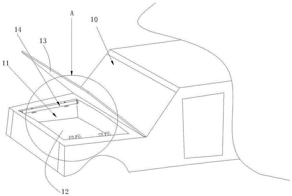 An electric vehicle with a heat insulation function in the front compartment