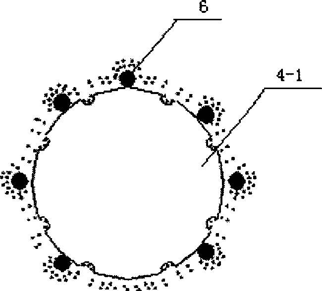 Water filtering device with double-layer filter material,modified filtering material and its preparation method