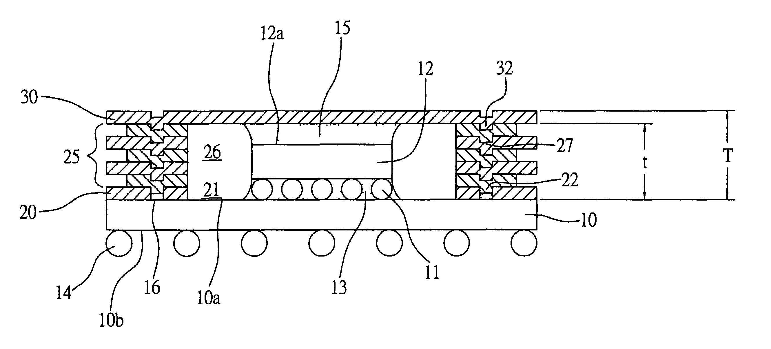 Semiconductor package with heat dissipating structure