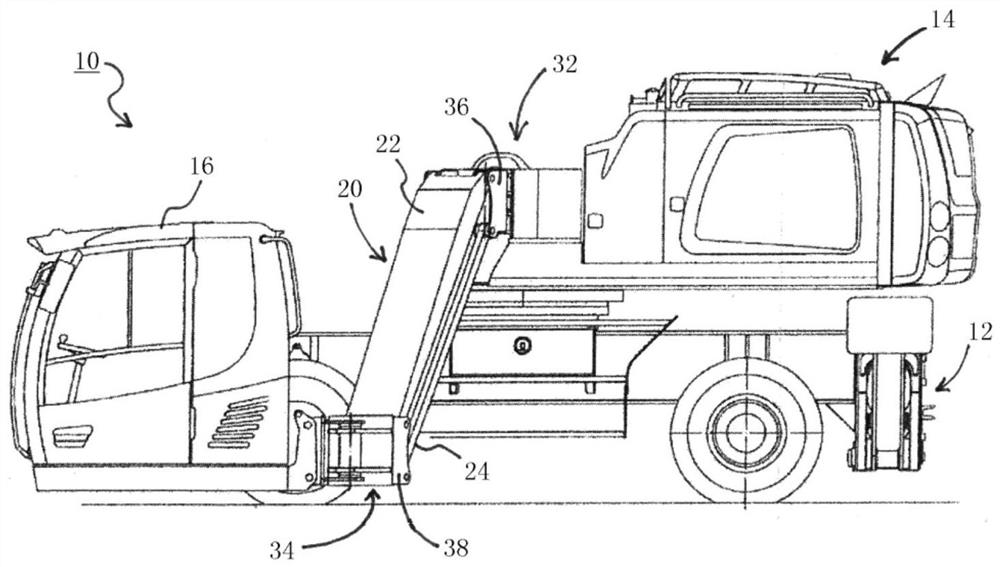 Mobile working machine with pivotable cab