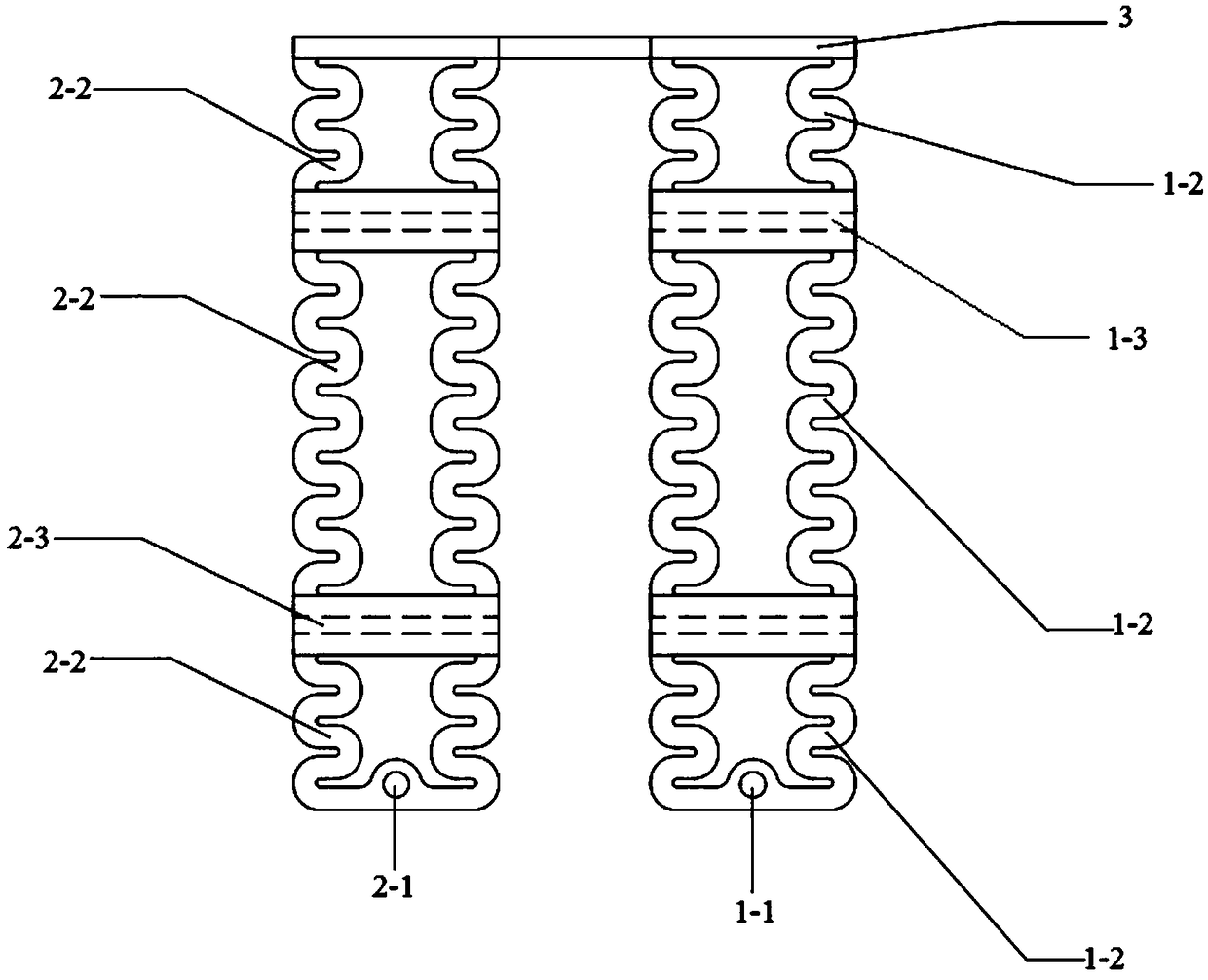 Heating body and vacuum sintering furnace capable of achieving multi-region temperature control