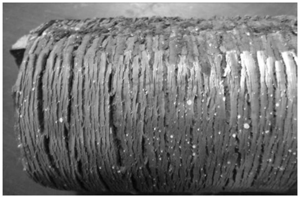 Extrusion method for SiC particle enhanced AZ91D magnesium-based composite material tubular product