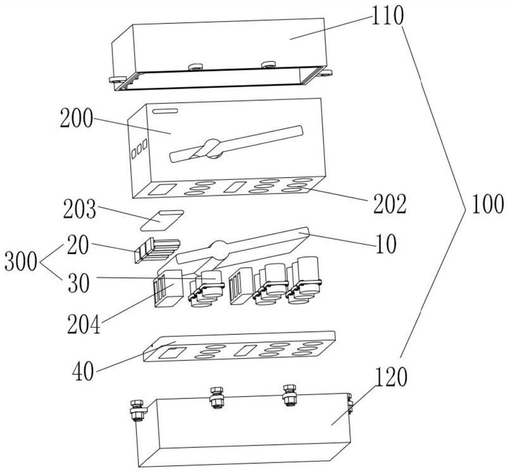 A micro-deformation piezoelectric energy collection device and collection method applied to road surfaces