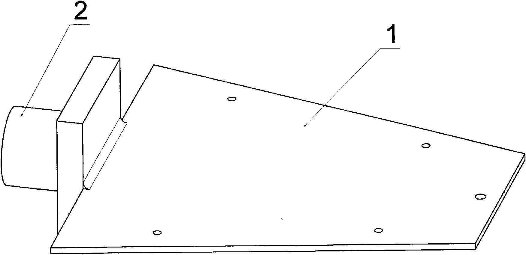 Inherent frequency measuring device for 600 DEG C high-temperature thermal vibration coupling test of high-speed cruise missile airfoil surface