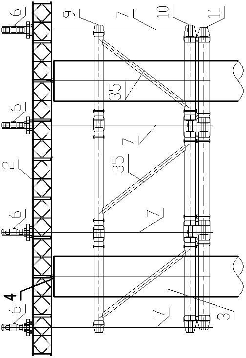 Construction method for integrally and downward putting cofferdam ring beams by means of continuous jack method