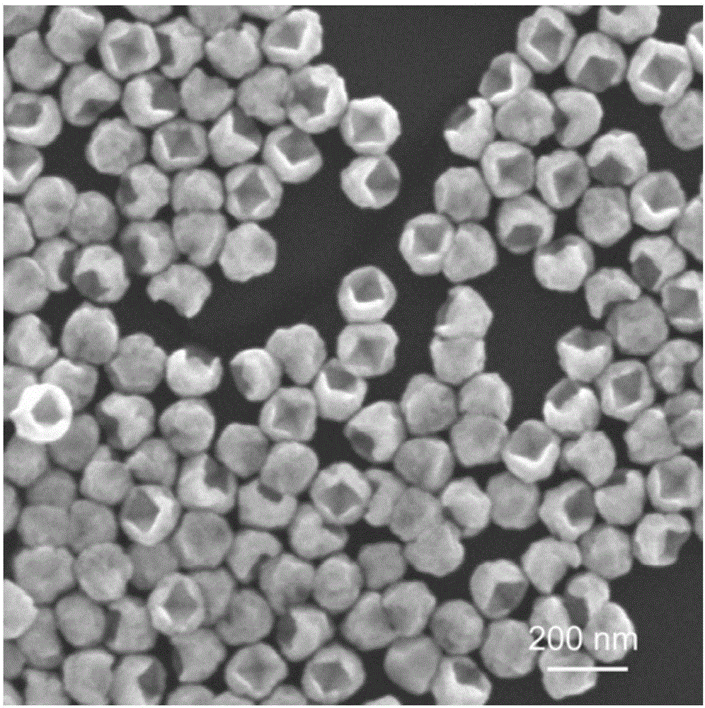 Gold nano-particle cup, gold nano-particle bottle and preparation method of gold nano-particle cup and gold nano-particle bottle