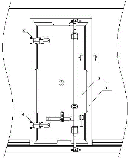 Efficient heat insulation side door of city multi-functional three-temperature distribution vehicles