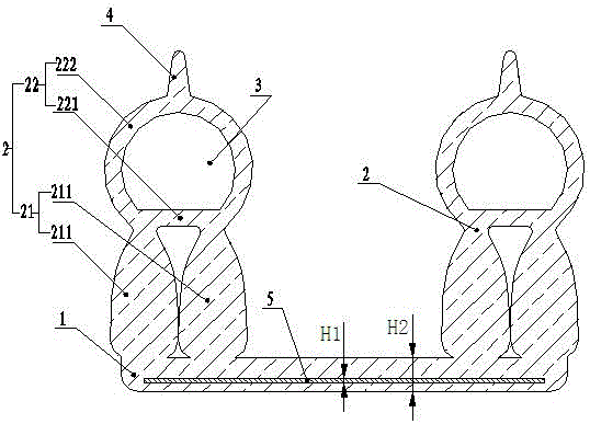 Efficient heat insulation side door of city multi-functional three-temperature distribution vehicles