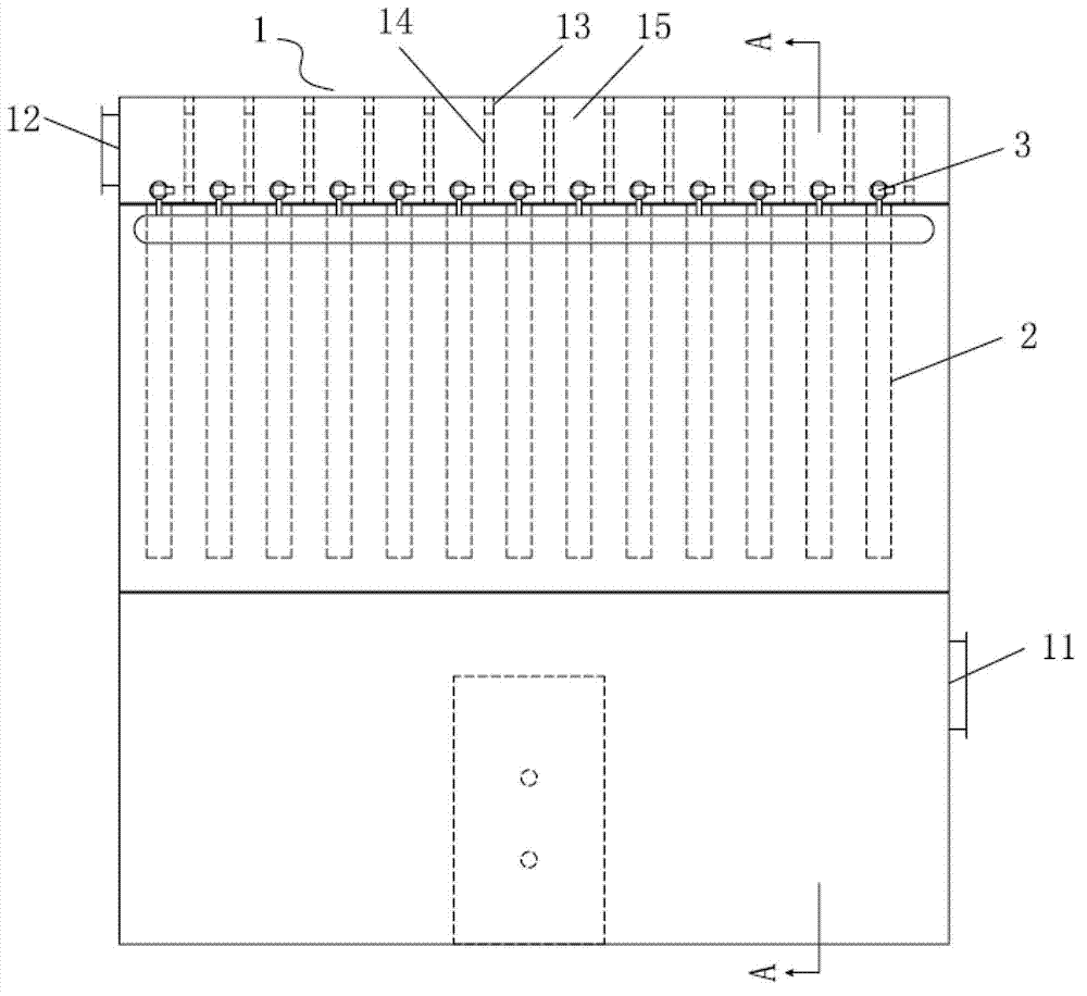 Automatic dust collector applied to toilet-roll rewinder