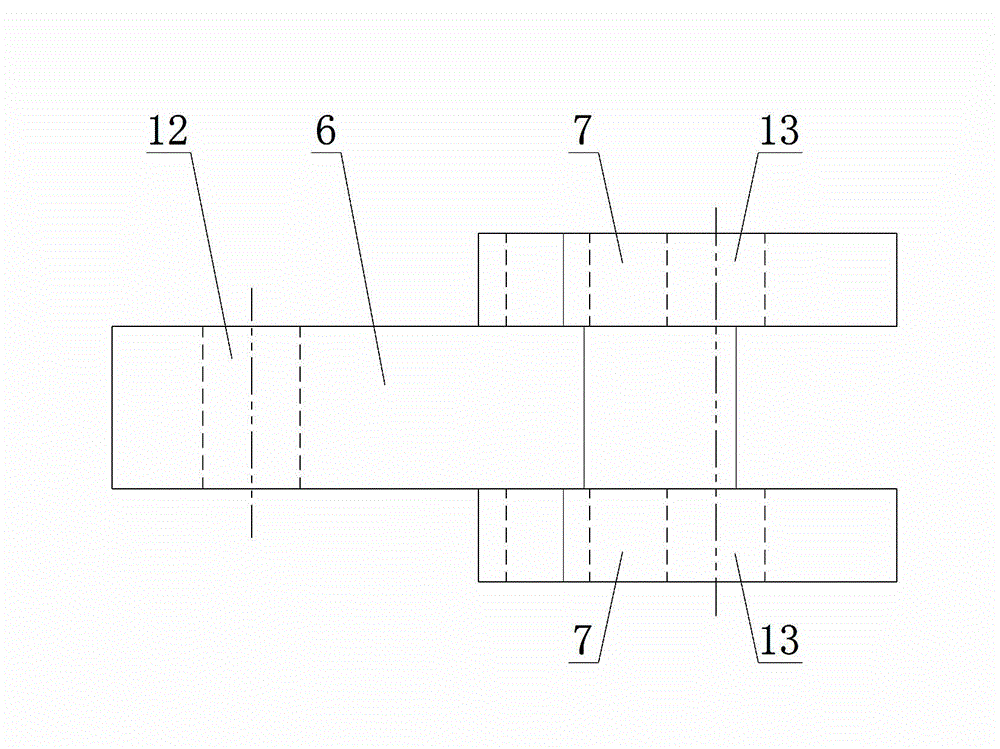 Leveling device for scraper conveyor