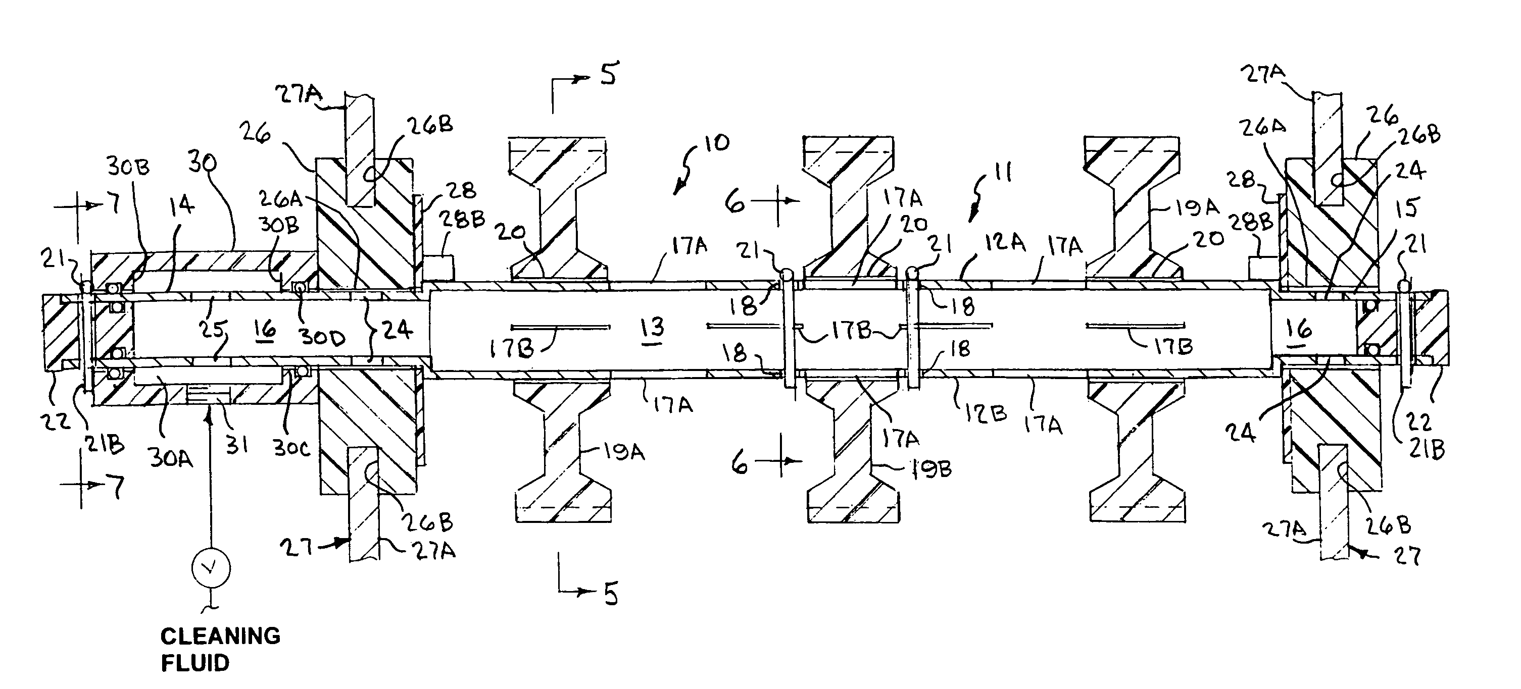 Nozzleless conveyor belt and sprocket cleaning shaft