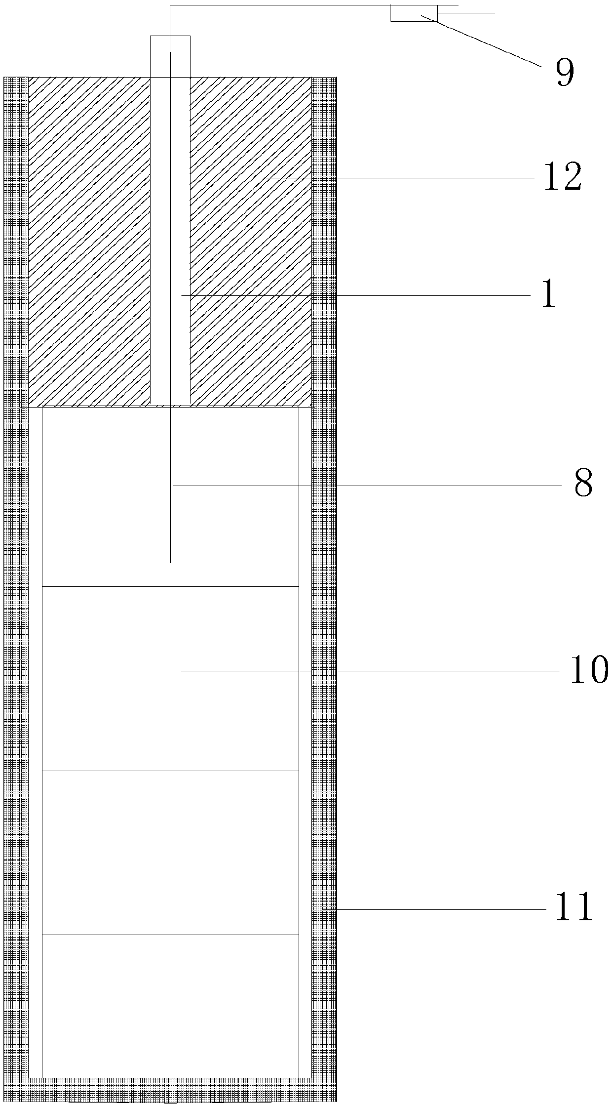 Detonating fuse heat insulating protection device and detonating method