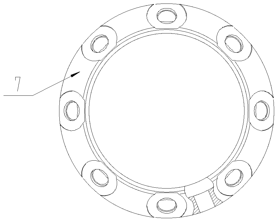 Oil pipe online cleaning and flaw detection device