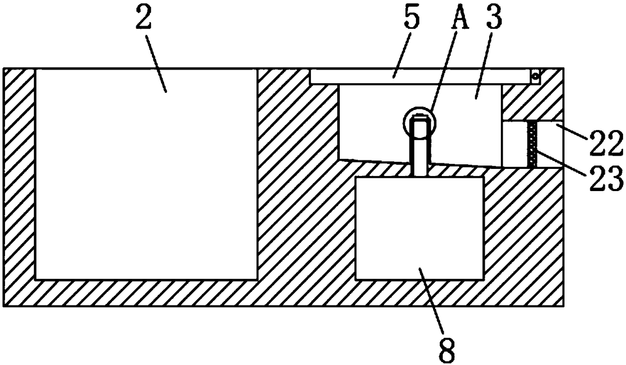 An automatic spin-drying drum and a matching mop