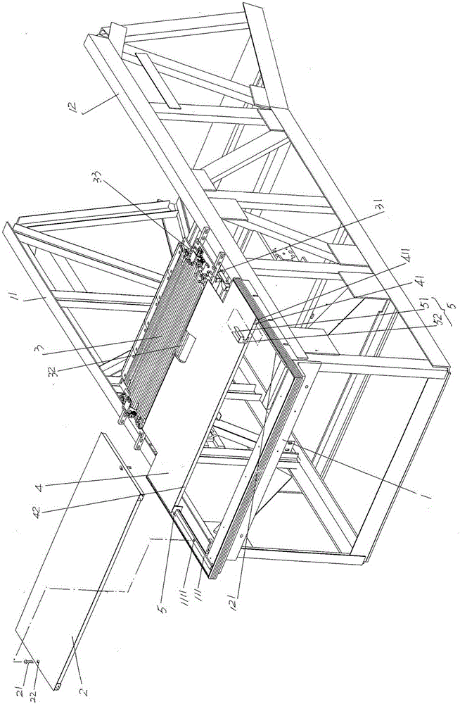 Escalator with front-edge pedal having rollover prevention function