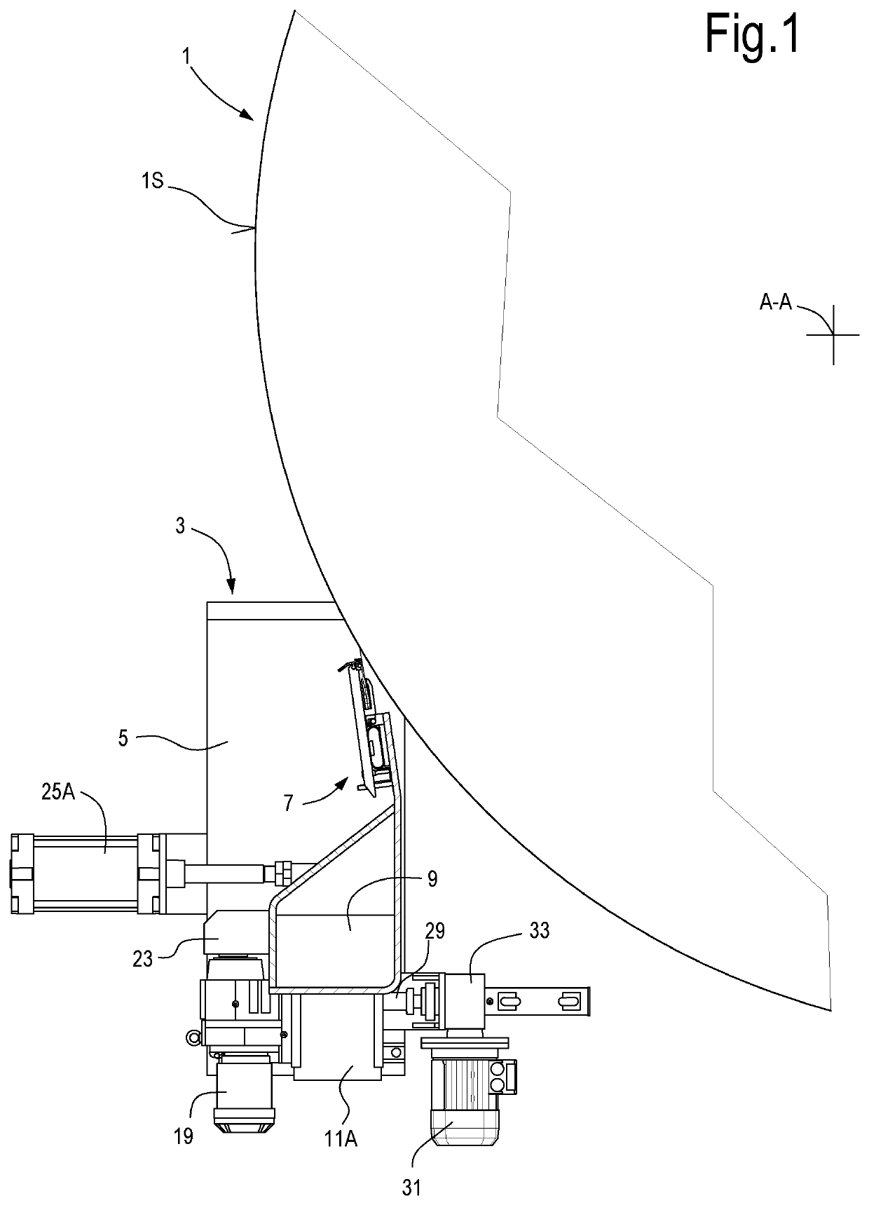 Rigid and flexible doctor blade holder and system comprising a cylinder and a doctor blade holder