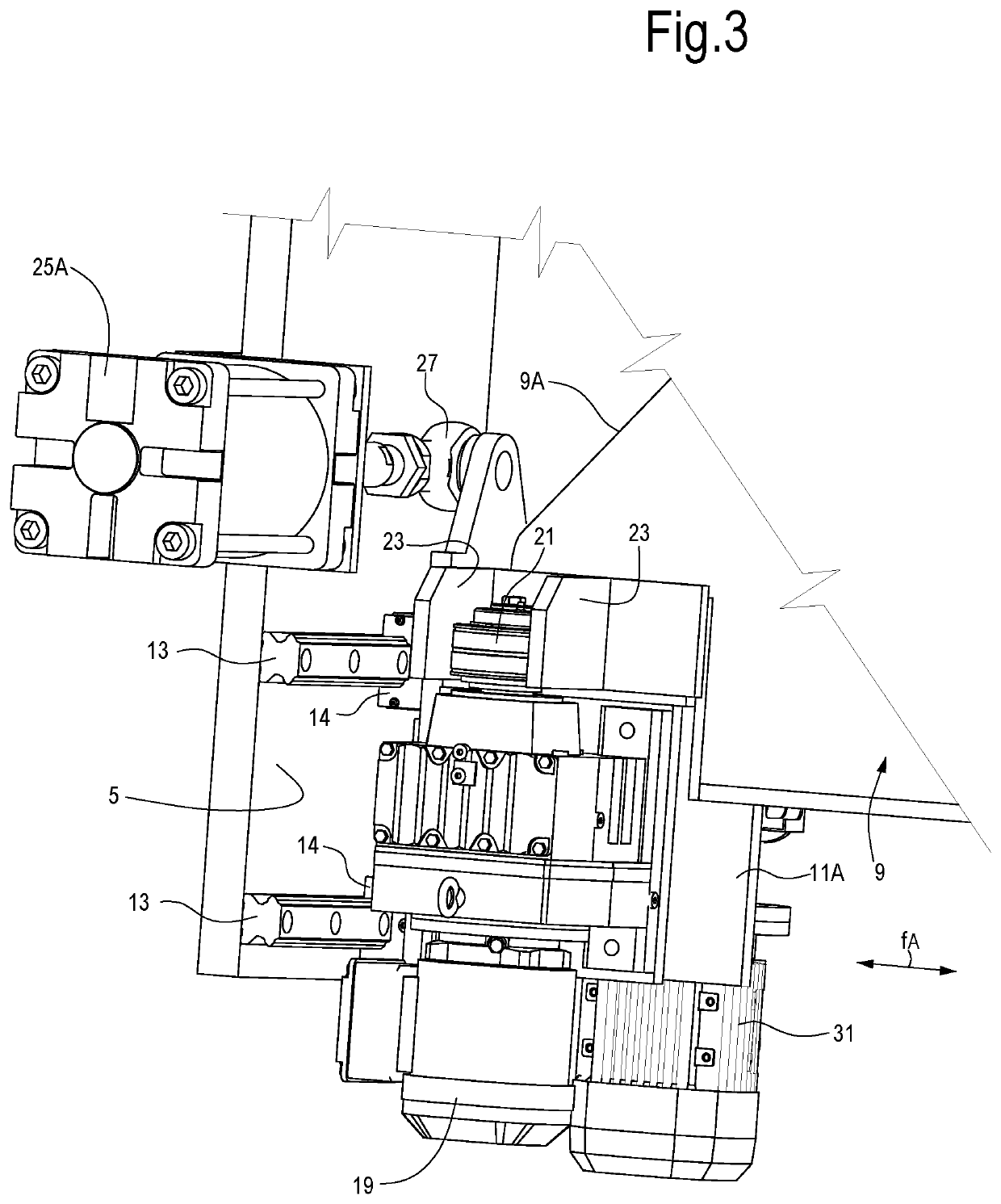 Rigid and flexible doctor blade holder and system comprising a cylinder and a doctor blade holder