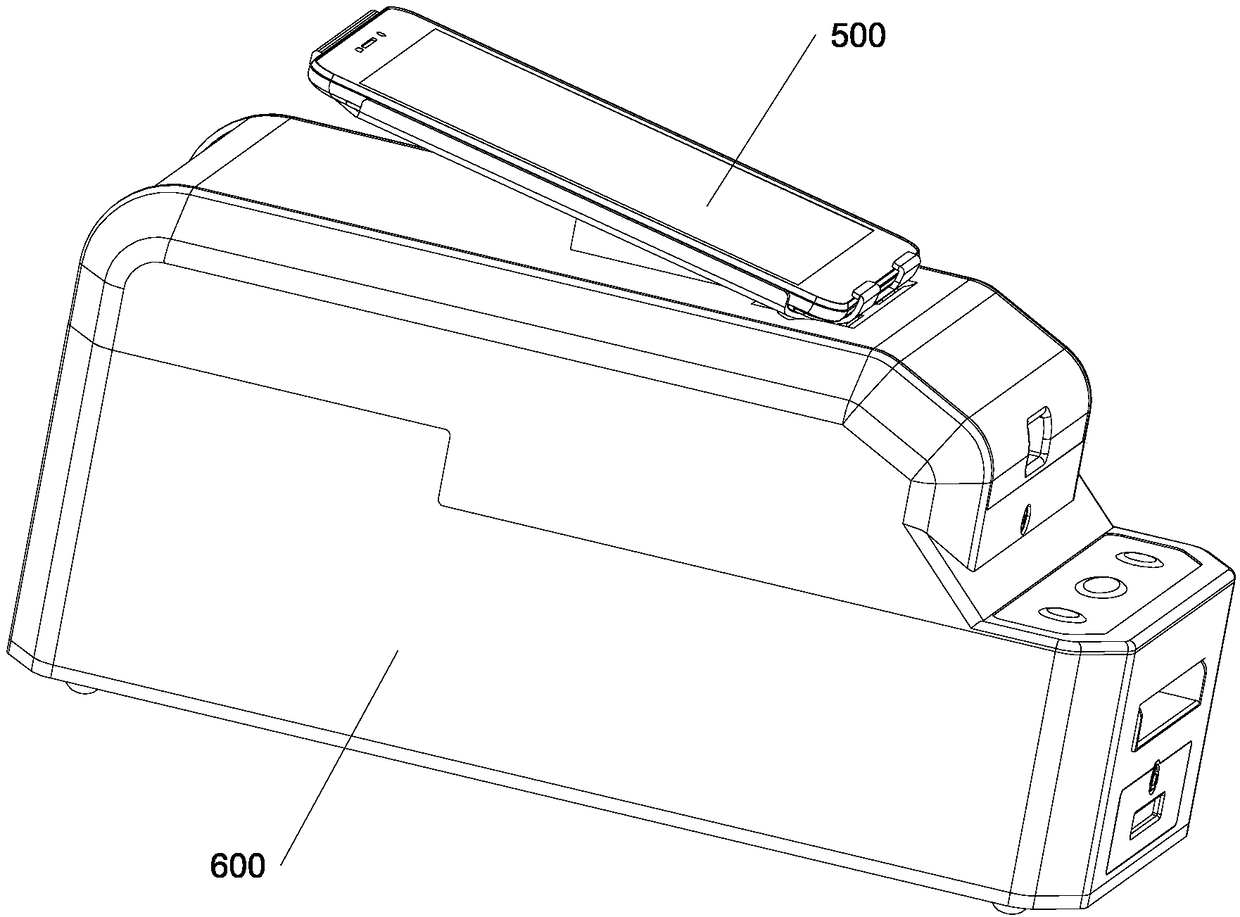 An intelligent reminder device for taking medicine with a continuous medicine bag on a roll