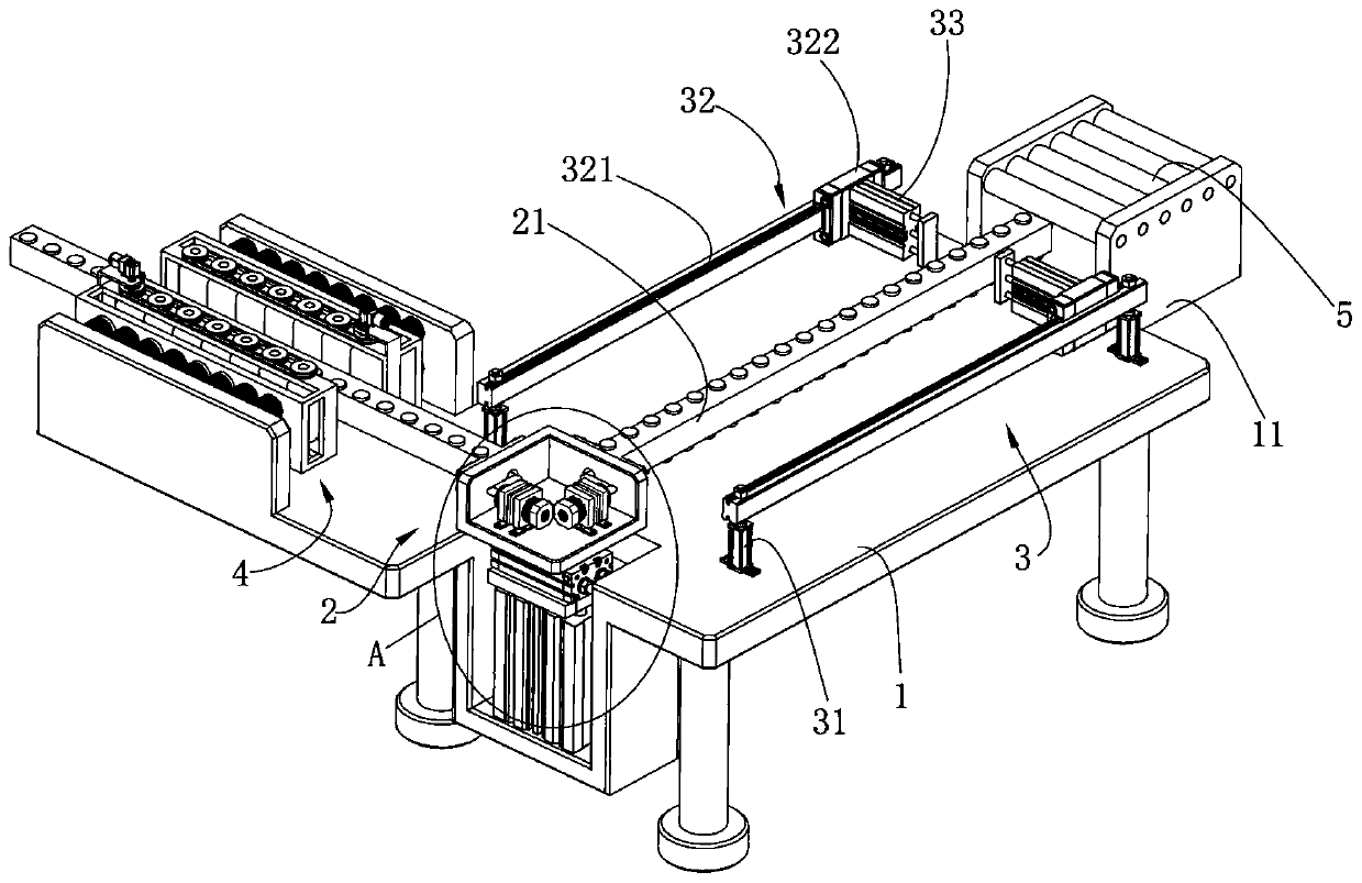 Aluminum-wood sectional material assembling device and method thereof