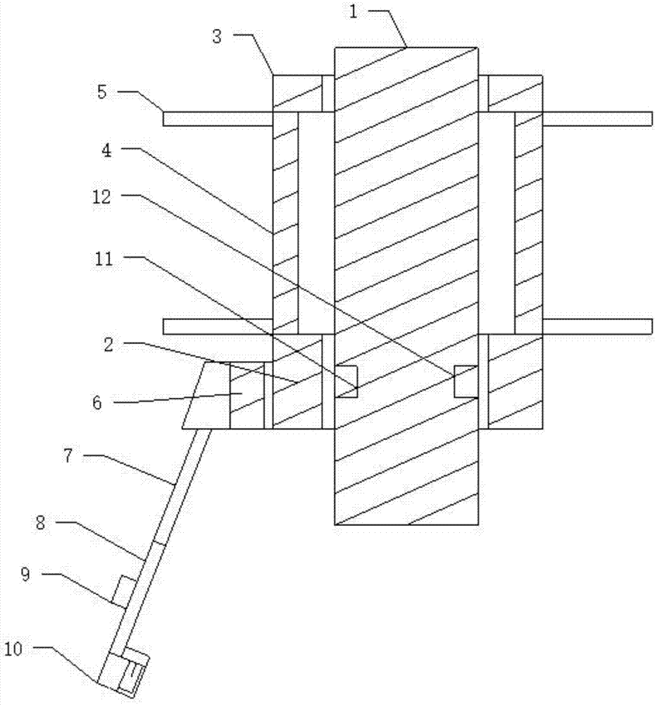 Support frame for automatically mounting advertising board on street lamp pole in municipal administration