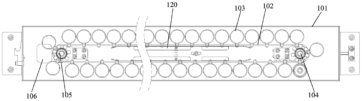 Automatic dispensing equipment for pharmaceutical equipment