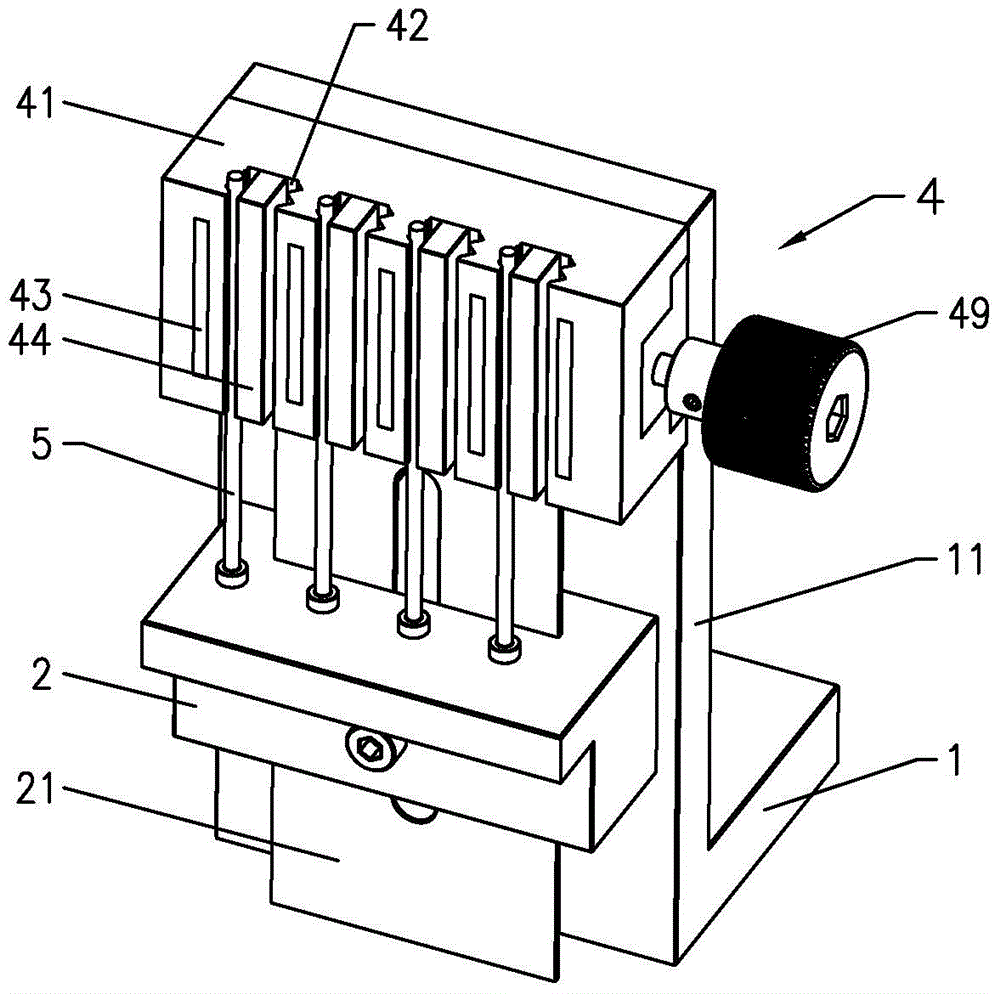 Plastic mold thimble grinding fixture