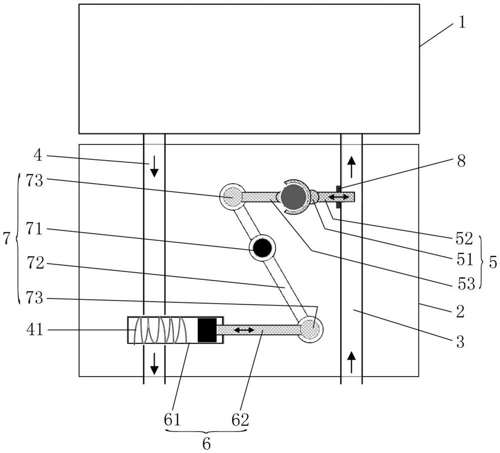 Liquid cooling server and automatic flow adjusting mechanism thereof