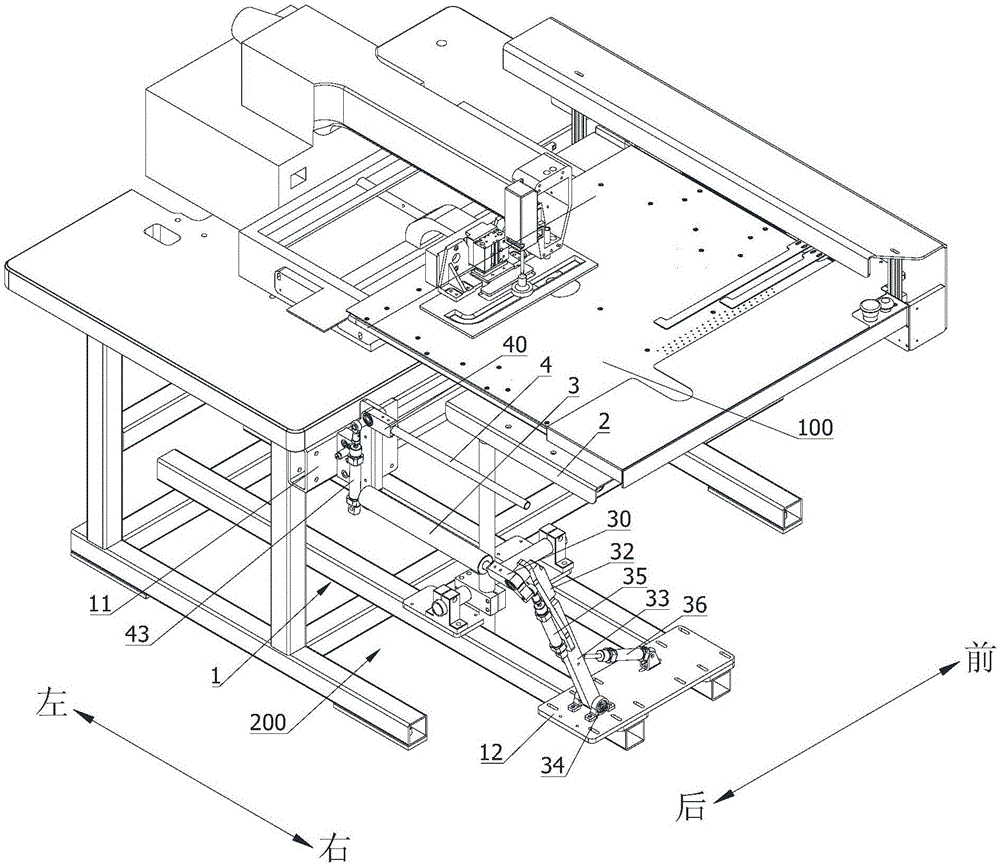 Sewing apparatus and automatic collection device thereof