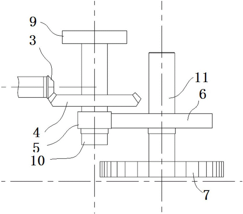 Rack locomotive and horizontal rack locomotive driving device