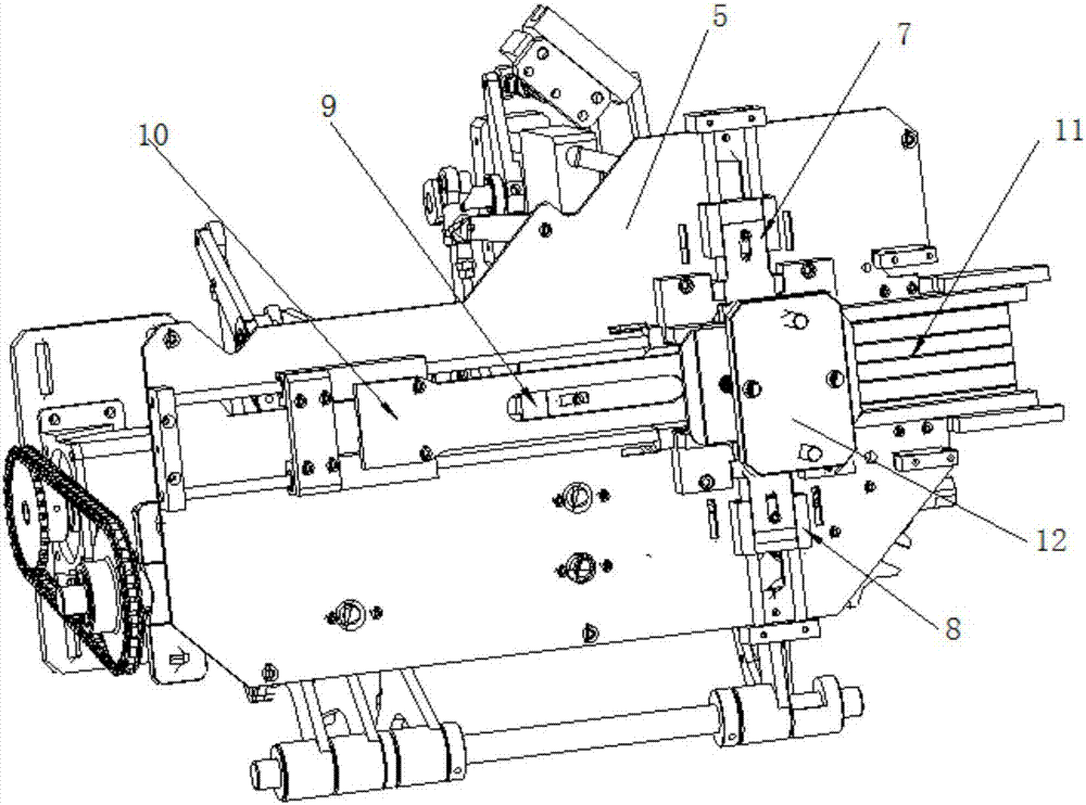 Machine for packing mooncake with paper