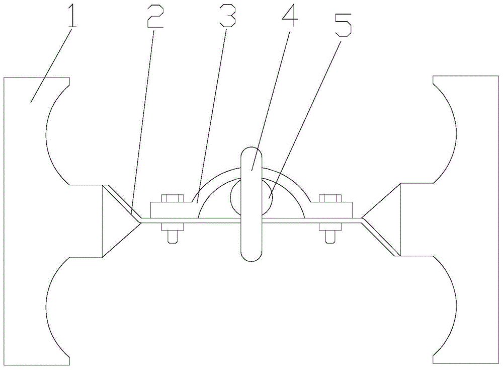 Transmission line foreign body cutting device