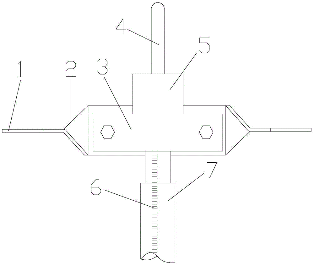 Transmission line foreign body cutting device