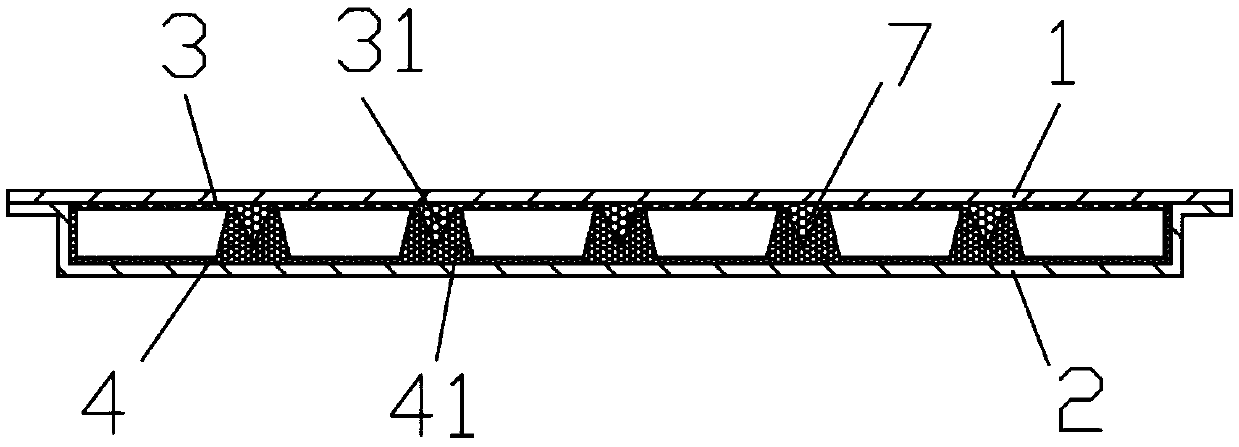 Flat heat pipe with nested porous liquid-absorbing core and manufacturing method thereof