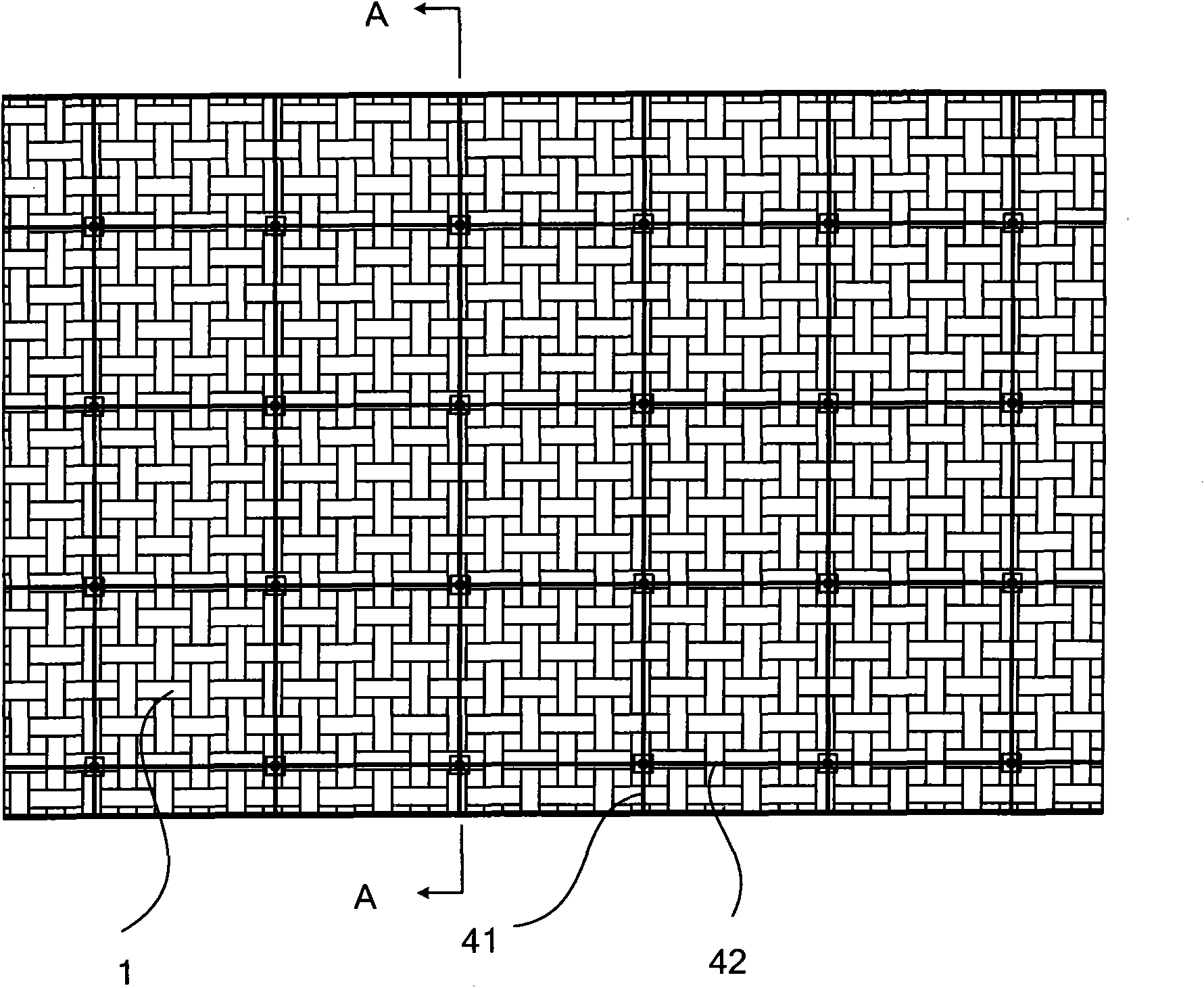 Flexible surface layer soil nailing wall support system and construction method thereof